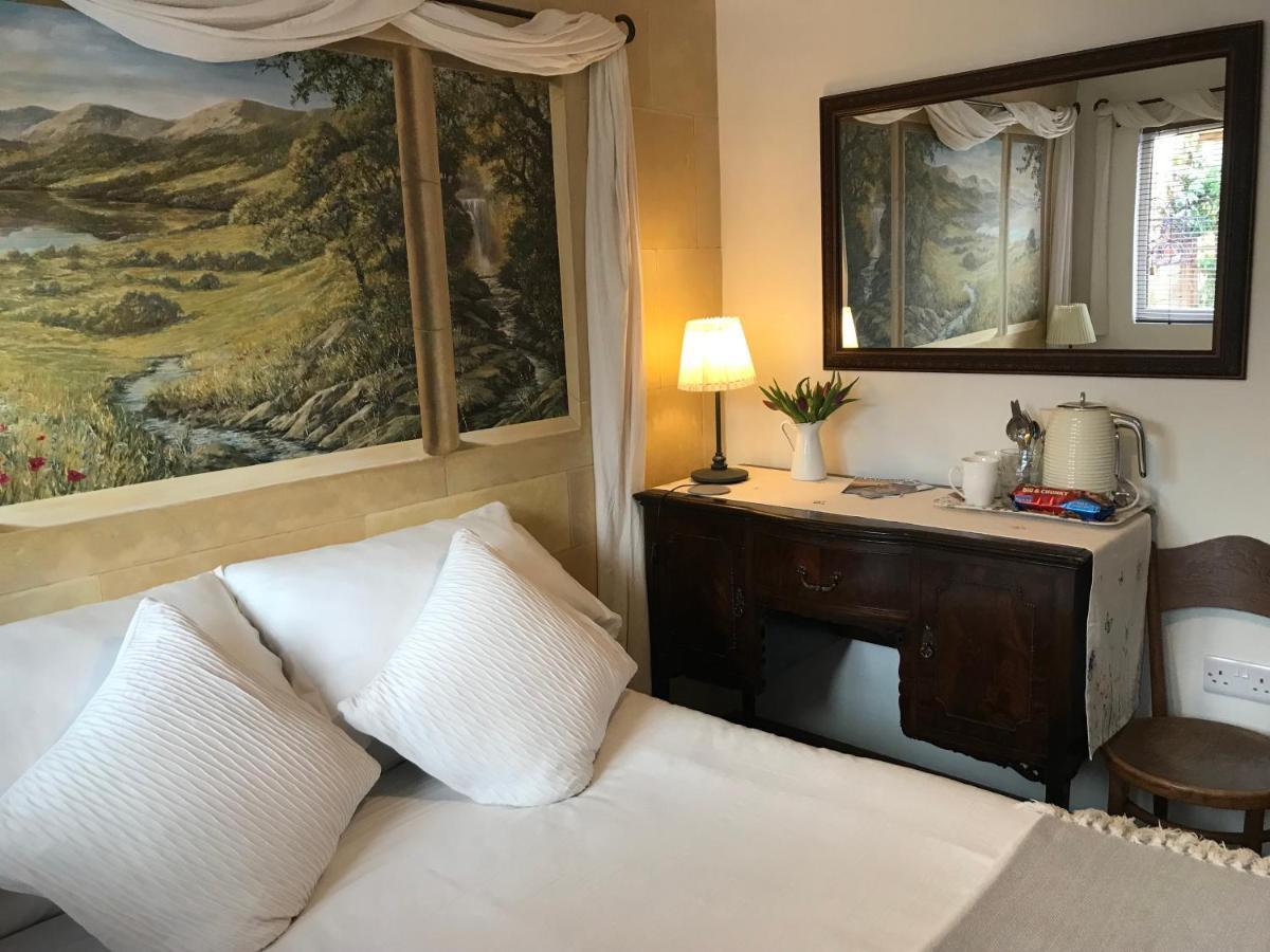 Cute Self-Contained Guest Room With Ensuite And Private Decked Porch In Гластонбери Экстерьер фото